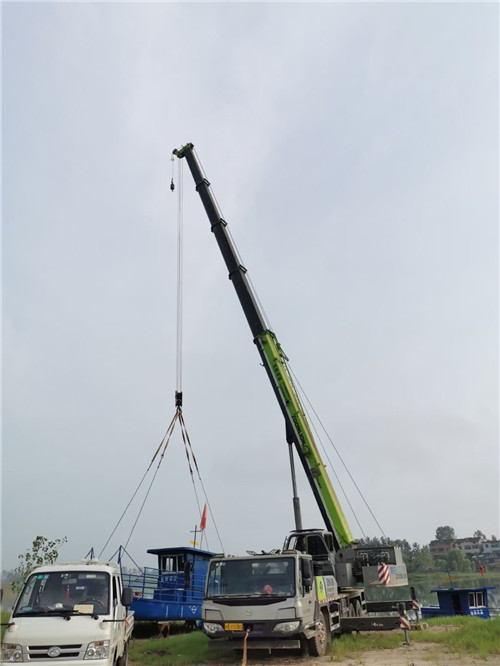 滴道区桥梁建设吊装案例